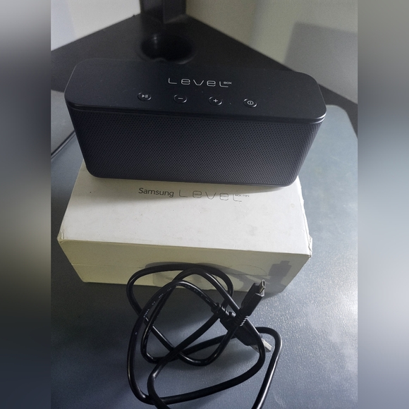 SAMSUNG LevelBox Wireless bluetooth mini EO-SG900 -Navy Blue